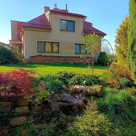 Apartman Za Lesem Červený Kostelec Extérieur photo